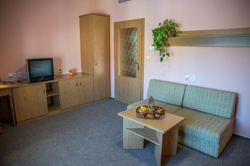 Hotel Na Jizni Prerov Ruang foto