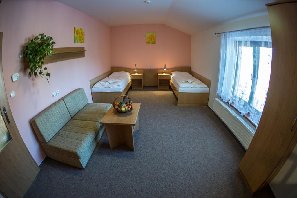 Hotel Na Jizni Prerov Ruang foto