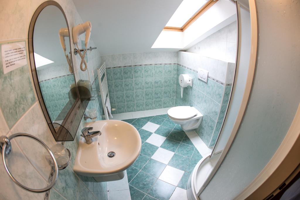 Hotel Na Jizni Prerov Ruang foto