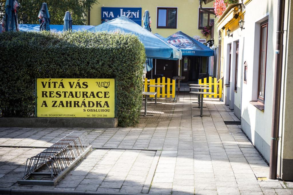 Hotel Na Jizni Prerov Bagian luar foto