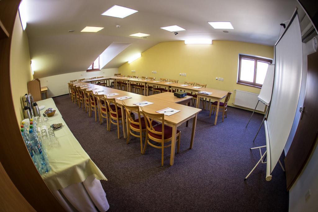 Hotel Na Jizni Prerov Bagian luar foto